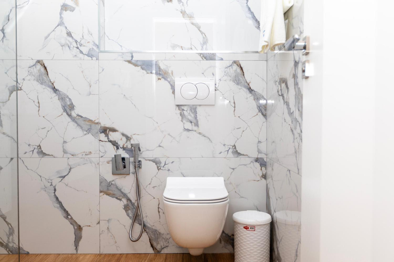 Bathroom 3, Lungomare Apartments, Vlorës