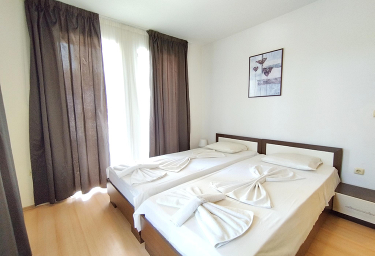Bedroom 2, Seaside 1 BR Apartment with balcony, max 4 Guests, Nesebar