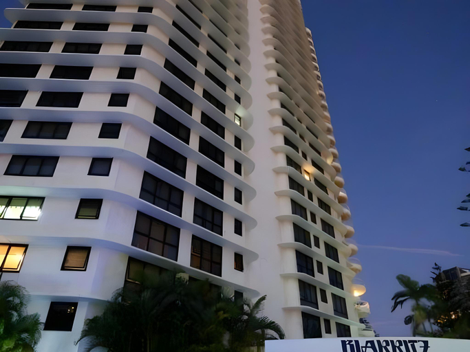 Exterior & Views 2, Biarritz Apartments, Gold Coast