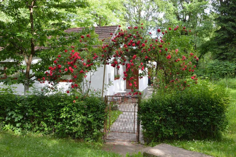 Others 4, Una Rosa Hostel, Una-Sana