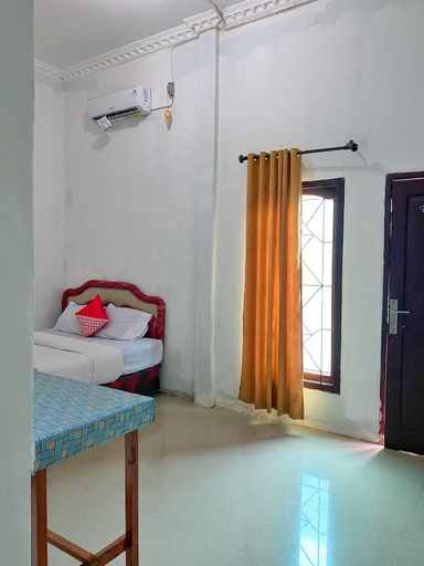 Bedroom 2, EXPRESS O 91552 Losmen Rhona Vika 3, South Bengkulu