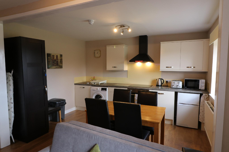 Others 4, Blairmains Guest House, North Lanarkshire
