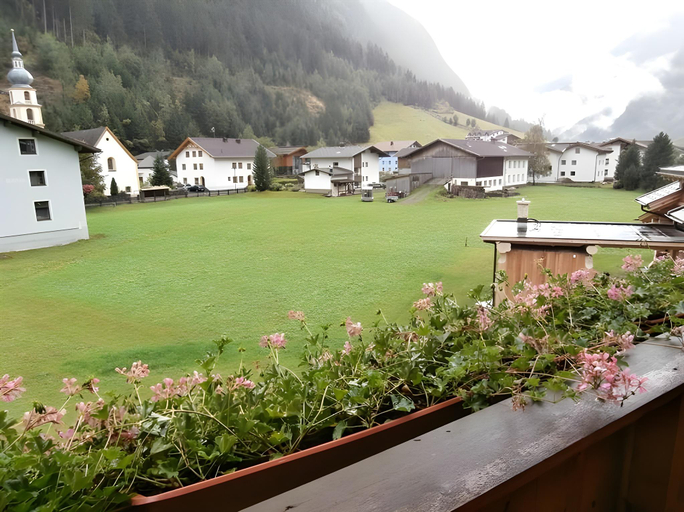 Others 5, Haus Plankensteiner, Landeck
