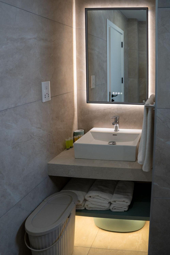 Bathroom 5, Amore Protaras Apartments
