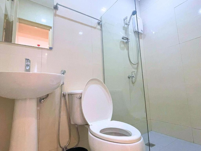Bathroom 3, Almond Suites By Hiverooms, Cebu City