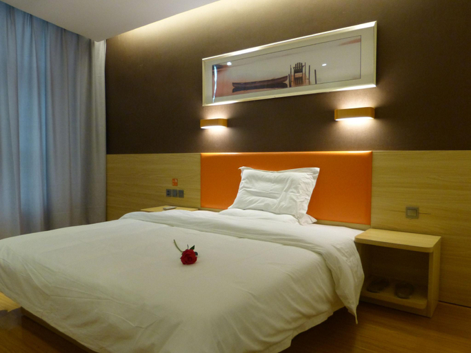 Bedroom 3, 7 Days Premium·Delingha Center Square, Haixi Mongol and Tibetan