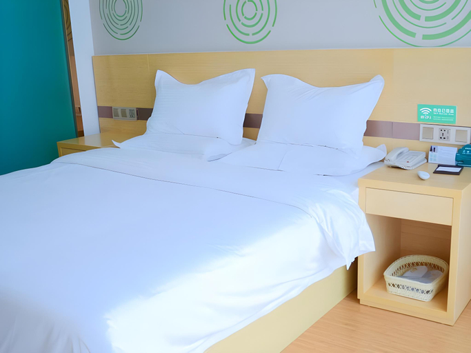 Bedroom 3, Greentree Inn Qufu High Speed Railway Station, Jining