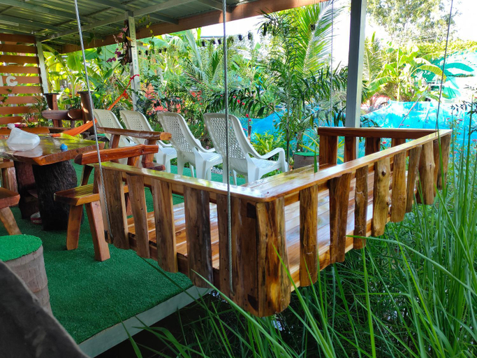 Food & Drinks 4, ชมทุ่ง โฮมสเตย์, That Phanom