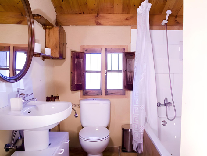 Bathroom 4, Complex Rural Can Caubet, Barcelona