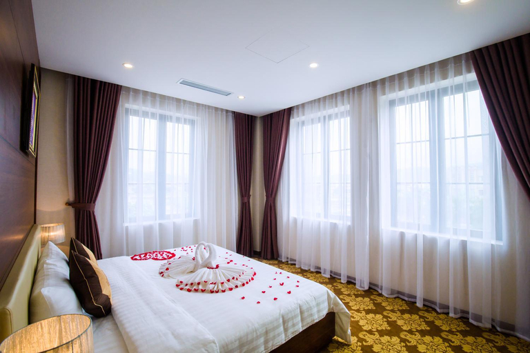 Bedroom 2, Grand Hotel, Hòa Bình