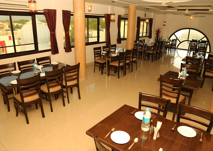 Food & Drinks 2, Hotel Shivalik Abu Road, Sirohi