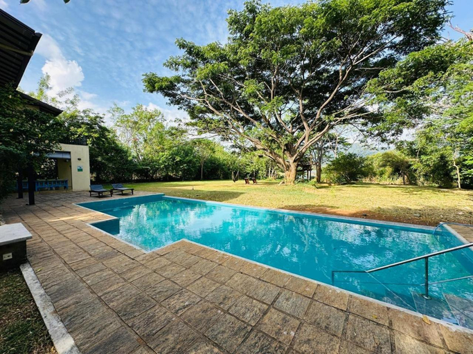 Sport & Beauty, Gaia Lake Bungalow Kandalama, Dambulla