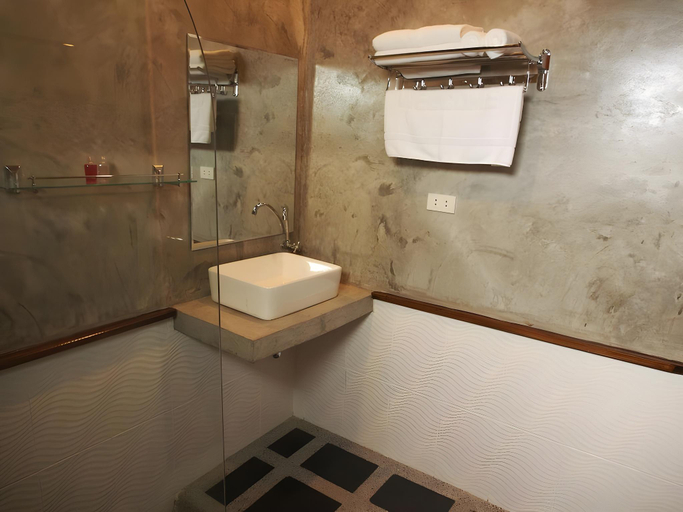 Bathroom 3, Panwana Resort, Muang Rayong