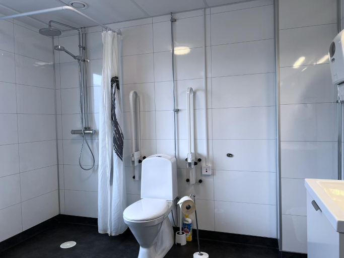Bathroom 4, Rentalux Hostel - Modern Comfort, Single Rooms, Timrå