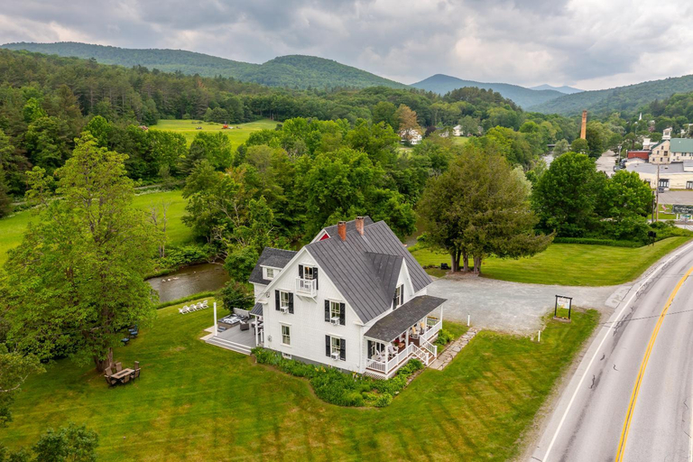 Exterior & Views
