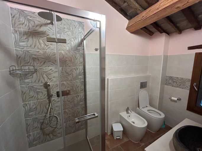 Others 5, Monte Cuccolo House B&B, Bologna