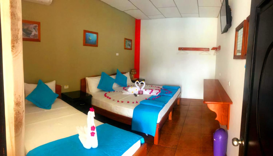 Bedroom 2, La Mirada Del Solitario George, Santa Cruz