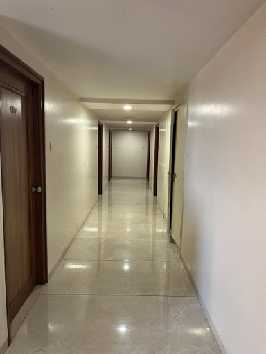 Public Area 3, Hotel Golden Plaza, Surat