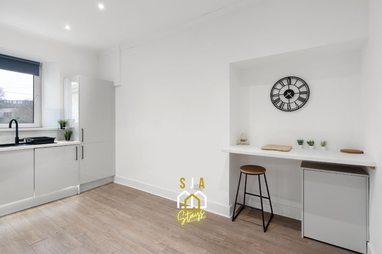Others 5, Posset House - SJA Stays - Modern 3 Bed Apartment, Aberdeen