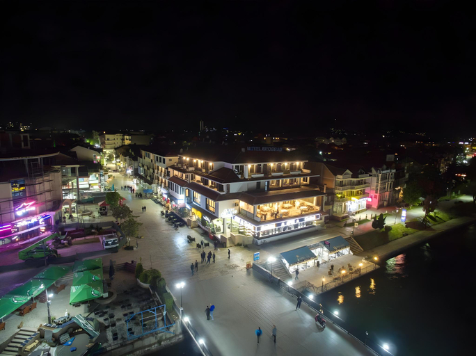 Others 4, Hotel Beograd Struga