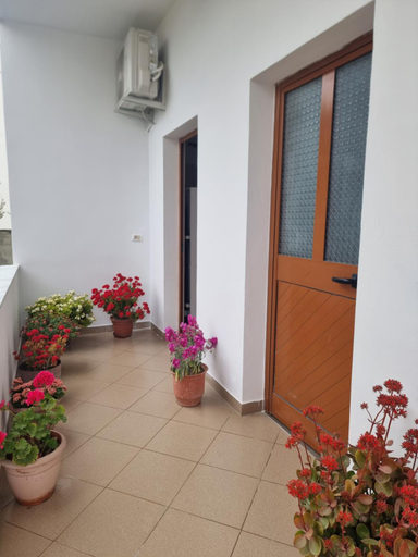 Others 5, Rooms for rent, Durrësit