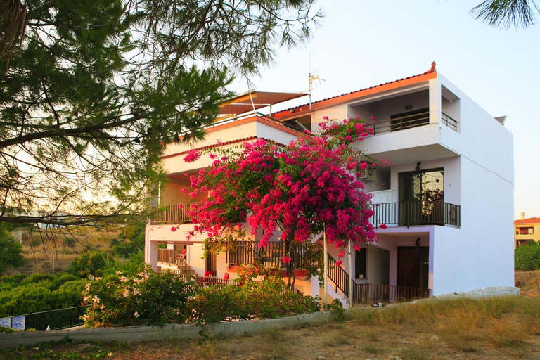 Entrance 5, Stroubis Studios I, North Aegean