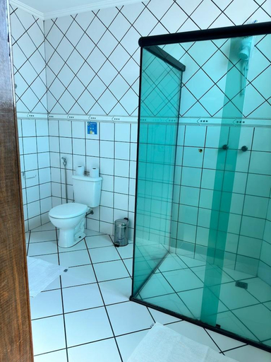 Bathroom 3, Kaa House Hotel, Carmópolis de Minas
