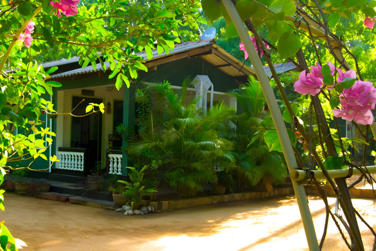 Others 3, Madawa Rest, Dambulla