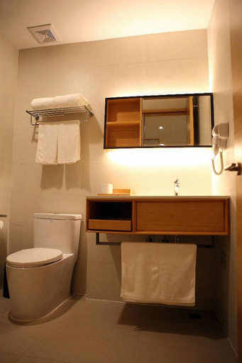 Bathroom 4, Ji Hotel Taiyuan Wuyi Road, Taiyuan