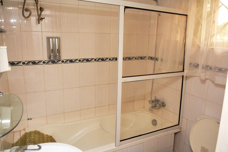 Bathroom 4, Aishar Residence, Kosofe