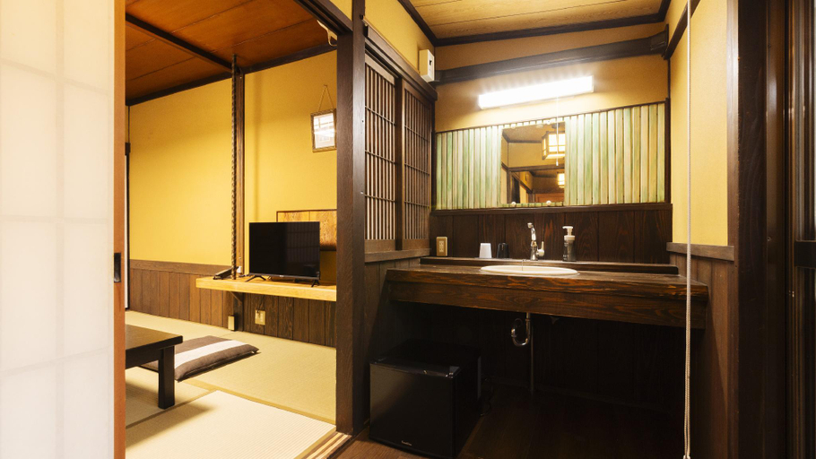 Bathroom 4, Yusai Bekkan, Minamioguni