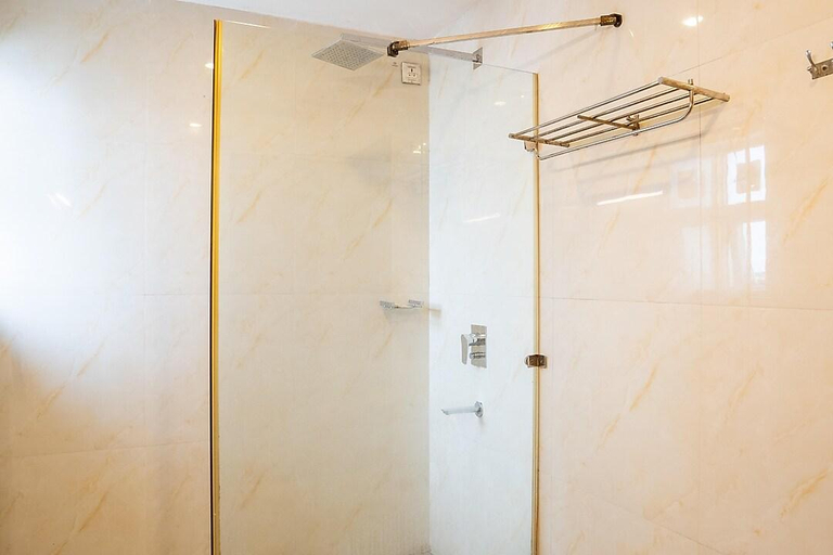 Bathroom 4, The Kings Park Residency, Chennai