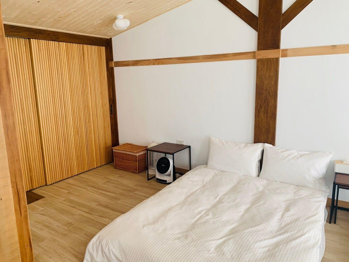 Bedroom 2, Suehirodori Japanese 末廣通二館日和家宅包棟民宿, Tainan