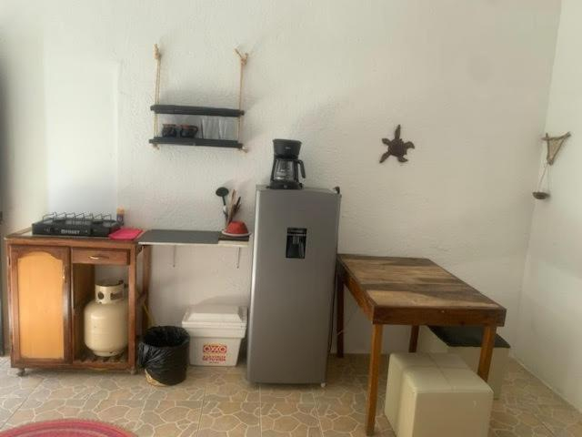 Others 4, Casa Tavari, Dist. Pochutla