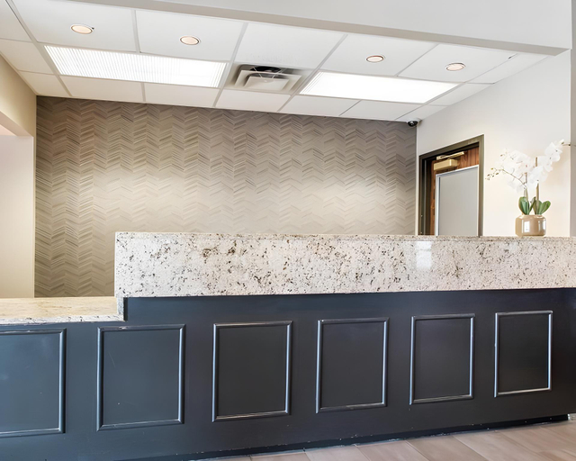 Public Area 2, Clarion Inn & Suites, Greene