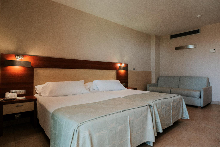 Bedroom 3, Hotel Deloix 4* Sup, Alicante
