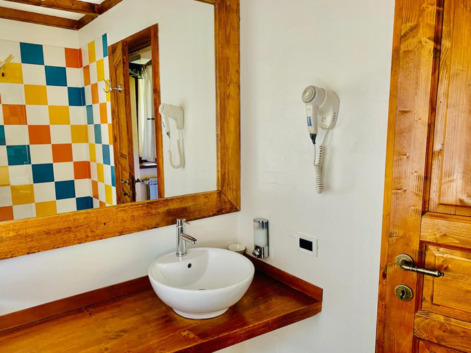 Bathroom 2, Agriturismo Il Talento Nella Quiete, Como