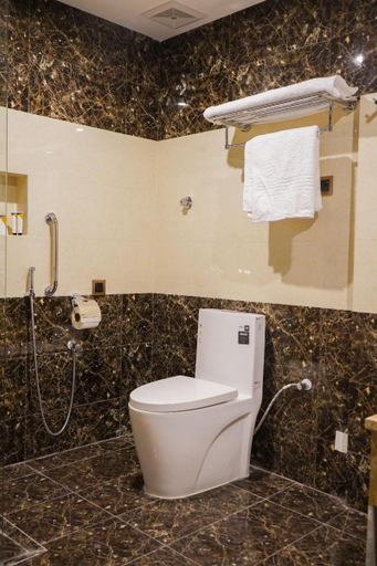Bathroom 4, ALERTIQAA HOTEL, Jeddah