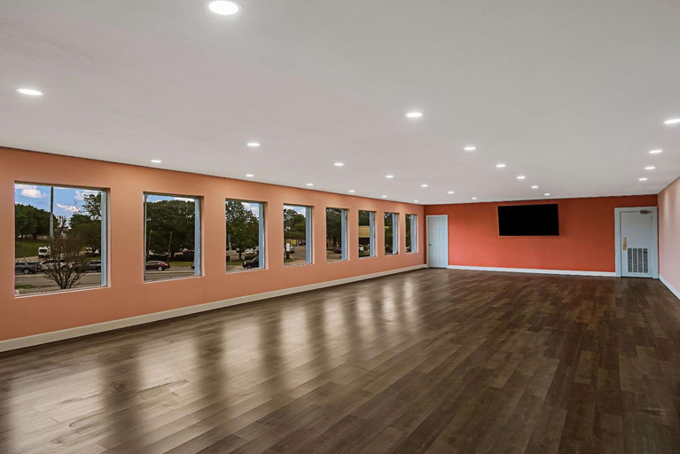 Business Facilities 4, Monsoon Inn, Jefferson