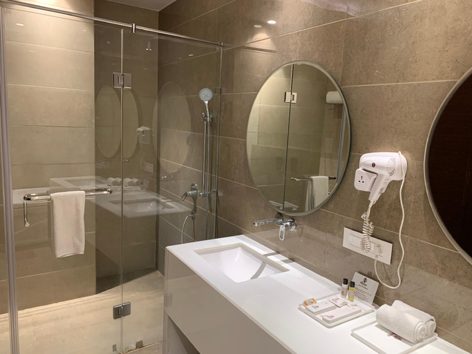 Bathroom 4, Hotel The Shaurya , Patiala