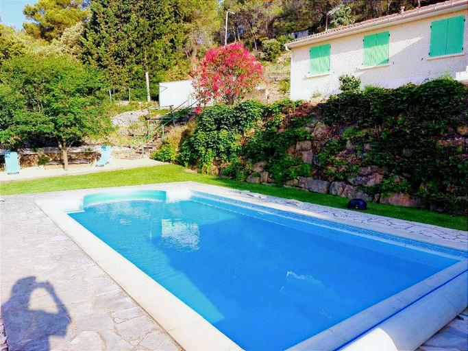 Sport & Beauty 2, Spacious Villa in Saint-Nazaire, Gard