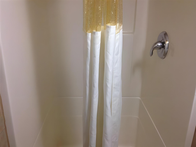 Bathroom 1, Stadium View Inn, Erie