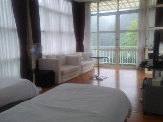 Others 4, Bukit Cikahuripan Resort, Bandung