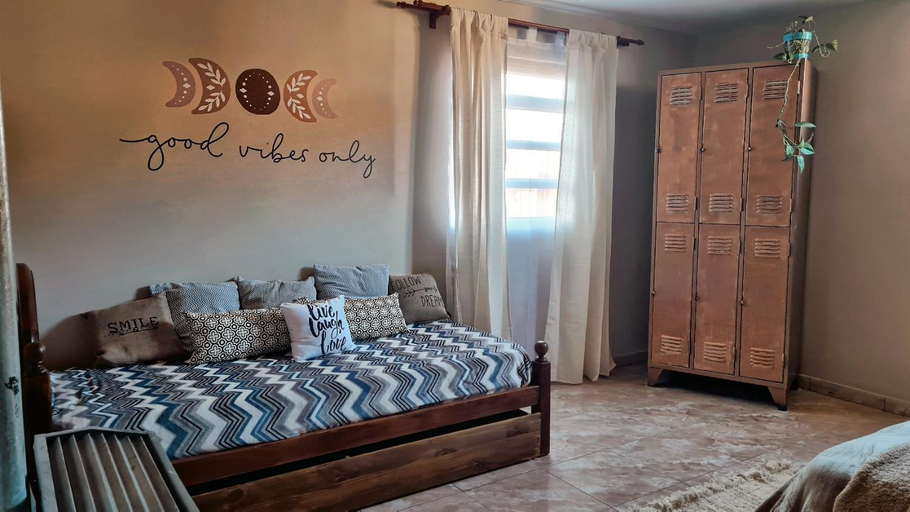 Bedroom 4, Hostel del Lago, Private rooms, Capsule Beds, Shared Kitchen and Breakfast, Lago Argentino