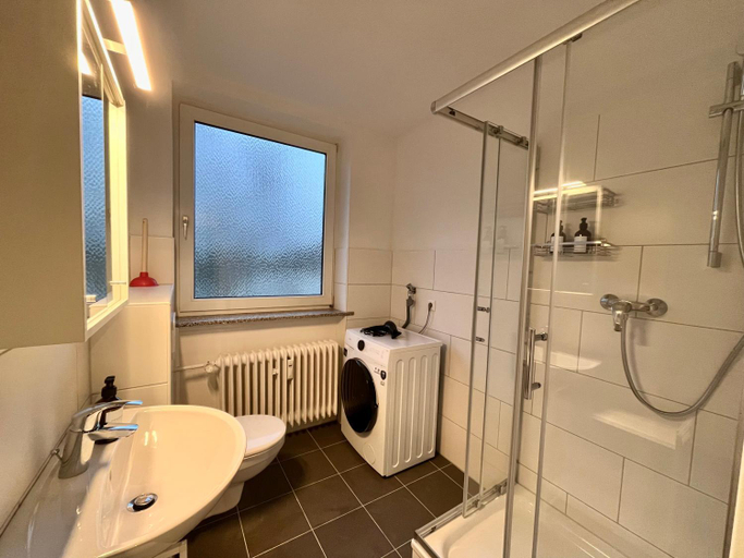 Bathroom 2, GuestHouse Bielefeld, Bielefeld