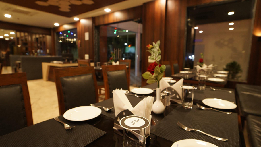 Food & Drinks 5, Hotel Park Point , Purba Medinipur