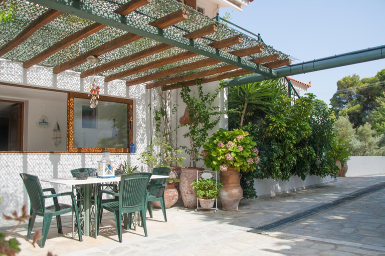 Others 3, Nina's House, Thessaly