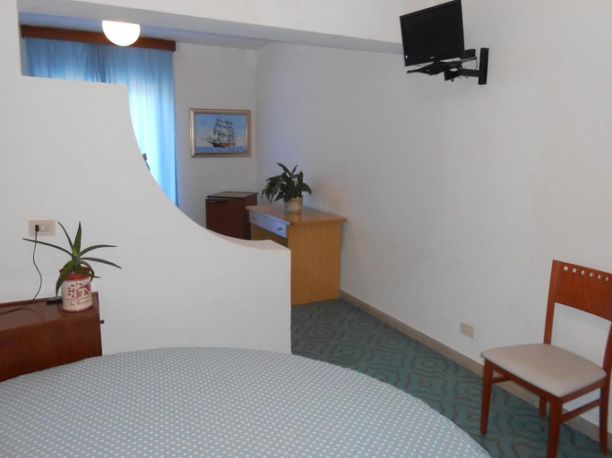Bedroom 2, Hotel Vittoria, Grosseto
