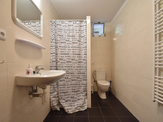 Bathroom 3, Holiday Home Rudnik near Ski Lift, Trutnov