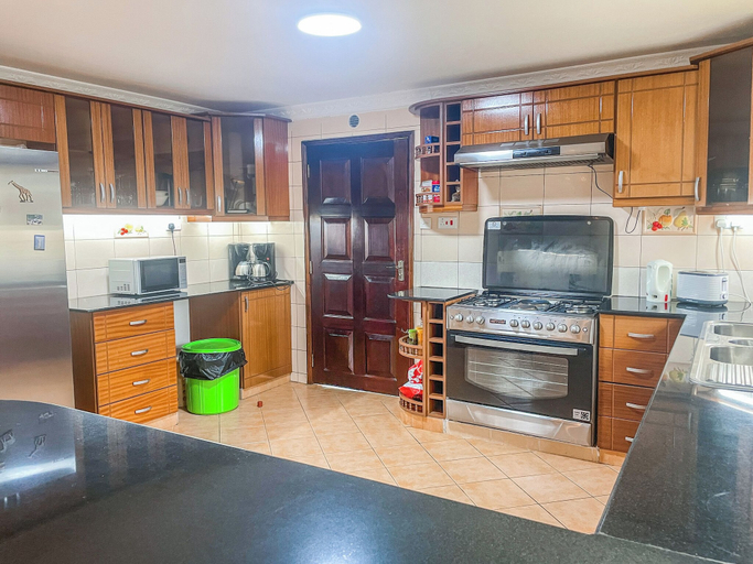 Private kitchen 2, Cedar, Mavoko